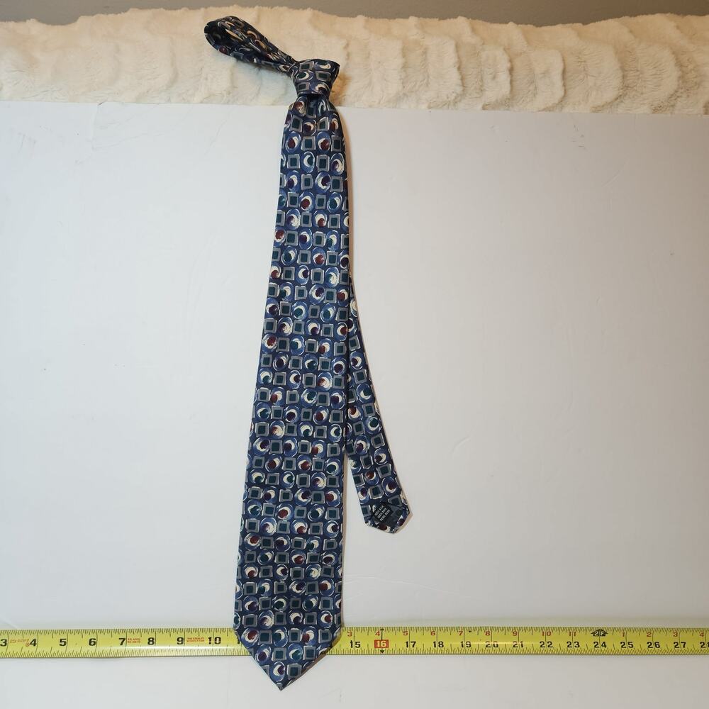 Vintage Allen Solly Nottingham England Geometric Foulard Silk Tie (1990s)
